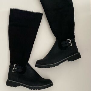Great condition tall black boot size 8.